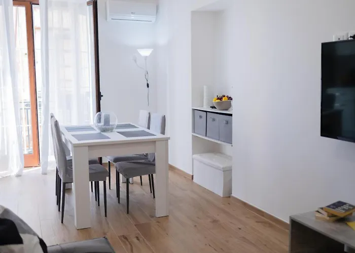 Apartment La Casa Al Mercato - Self Check-in *